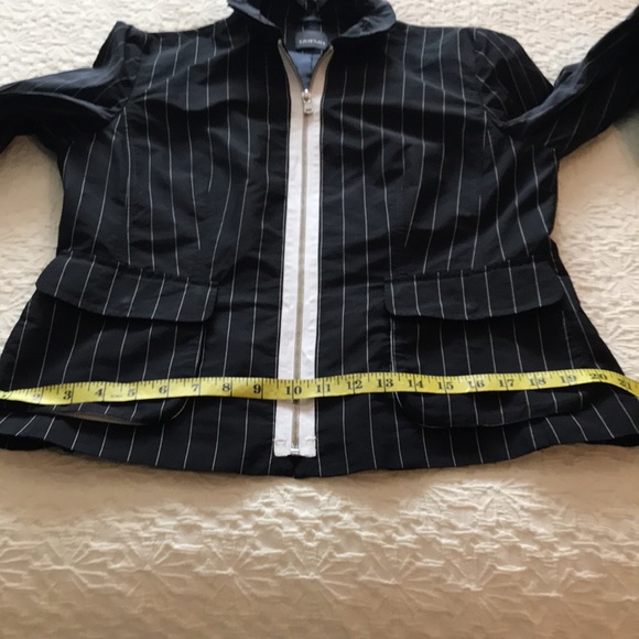 Black and white pin striped wind breaker - Picture 12 of 13